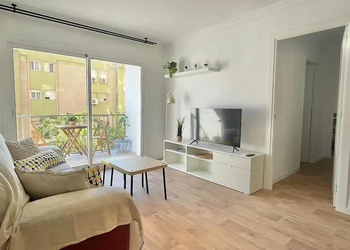 3 Habitaciones, Terraza Y A 200 Metros De La Playa